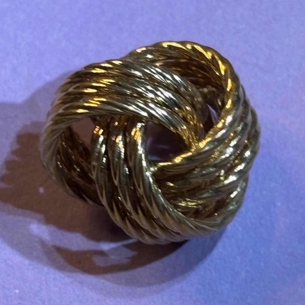 14k Gold Knot Stud Earring (single)